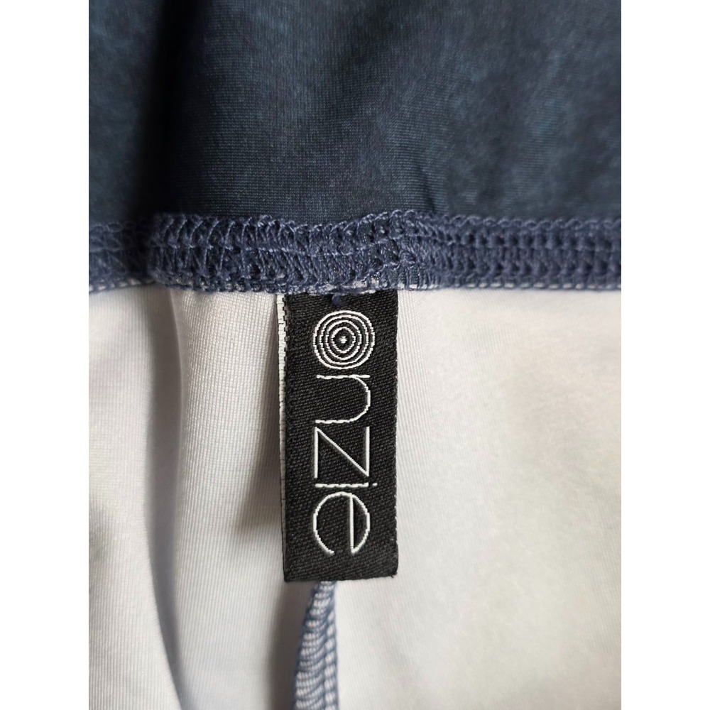 Onzie Leggings Women's Size M Navy Blue Black Yoga Gym Athletic Pants - Picture 8 of 8